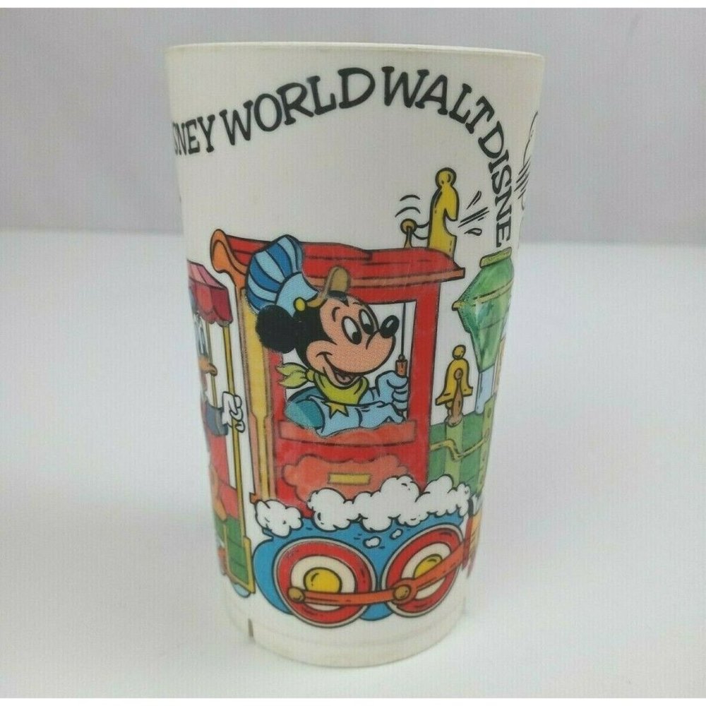 Vintage 1970’s Walt Disney Productions Deka Plastics Inc Disneyland Plastic Cup